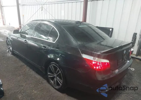 2007 BMW 530I из США, поврежденный, VIN WBANE73527CM51900